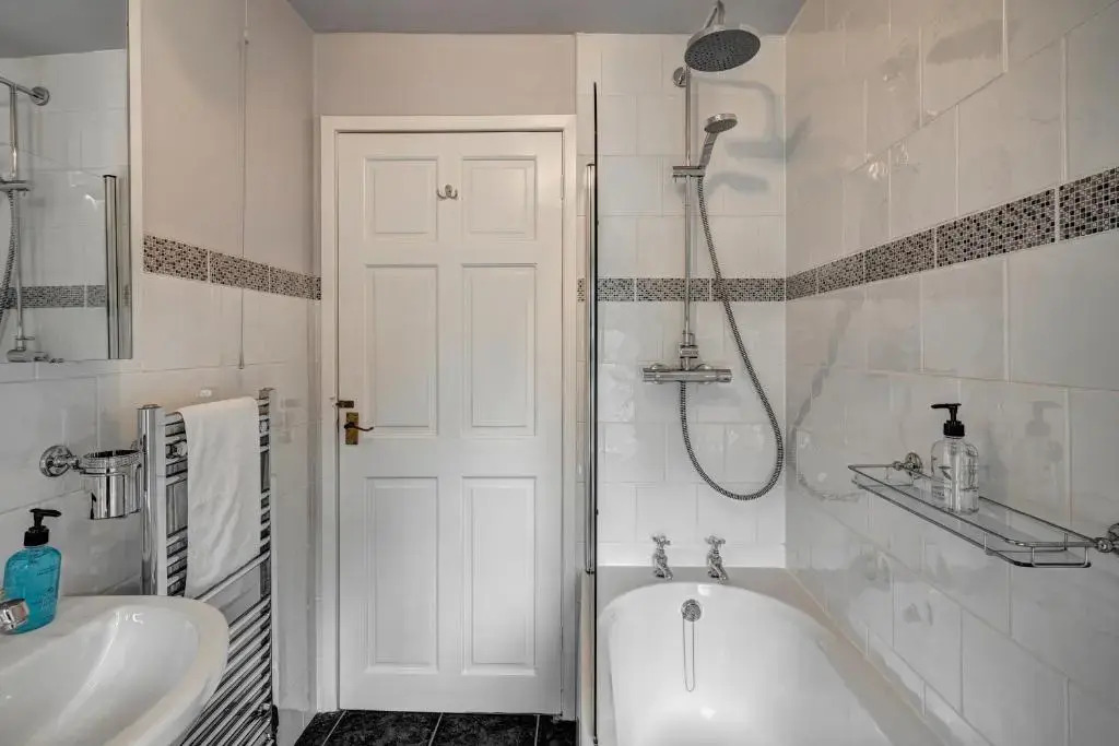 *NEW* Chester Canal Side 2 bed character home