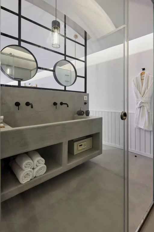 Oscar Beachfront Suites
