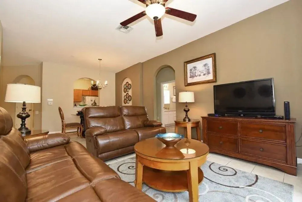 7664 The Windsor House 3 Bedroom by Florida Star