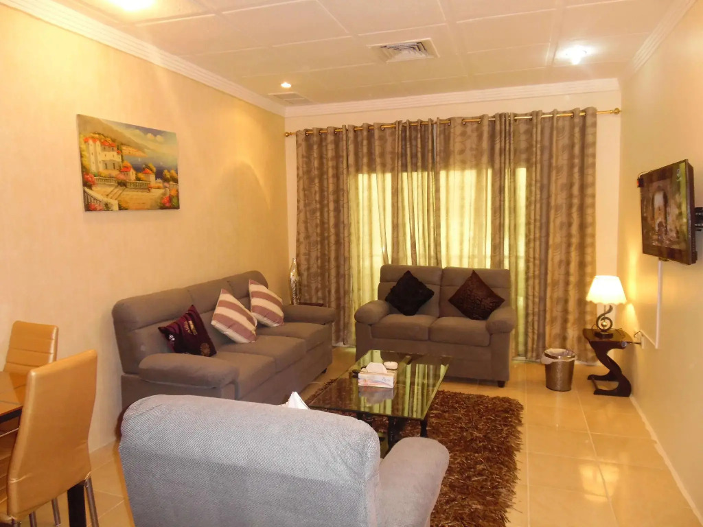 Leader Apartments 2