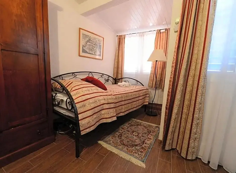 Bed&Breakfast Villa Flora