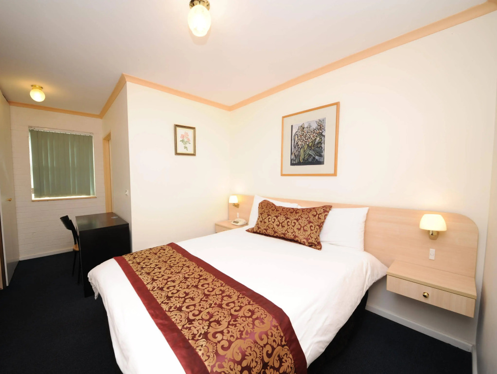 The North Shore Hotel