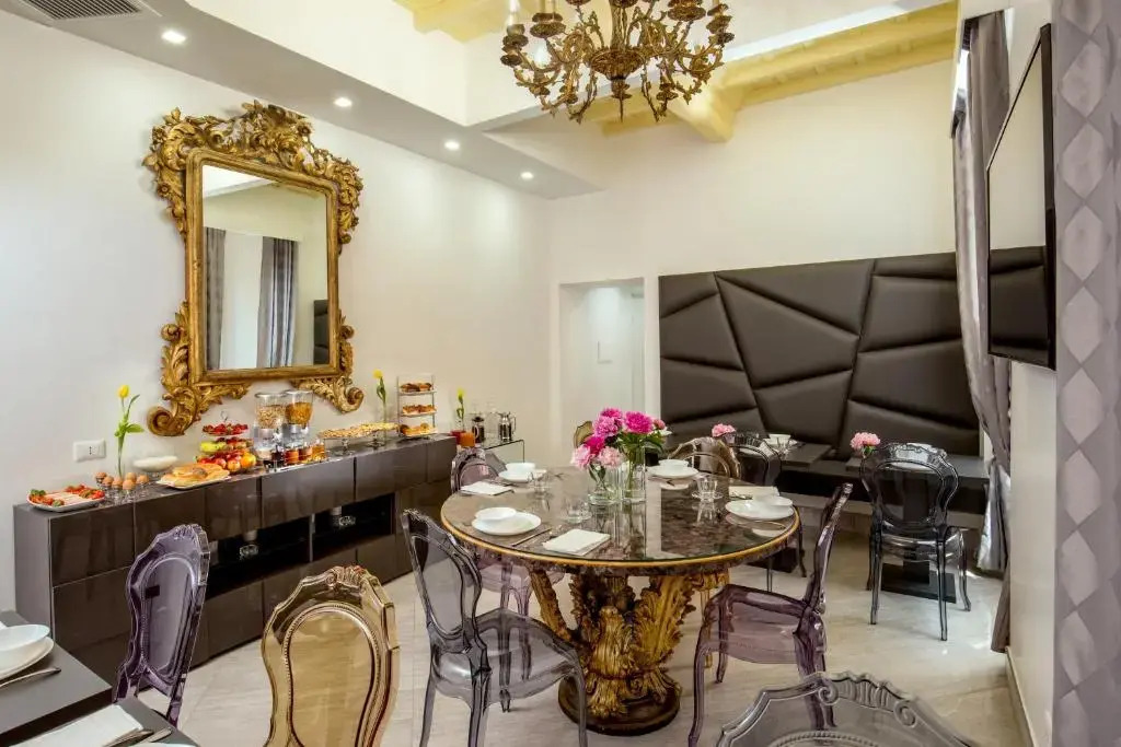 GCF Luxury Suites, Guest house