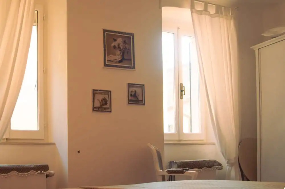 DEMIVIE GUESTHOUSE