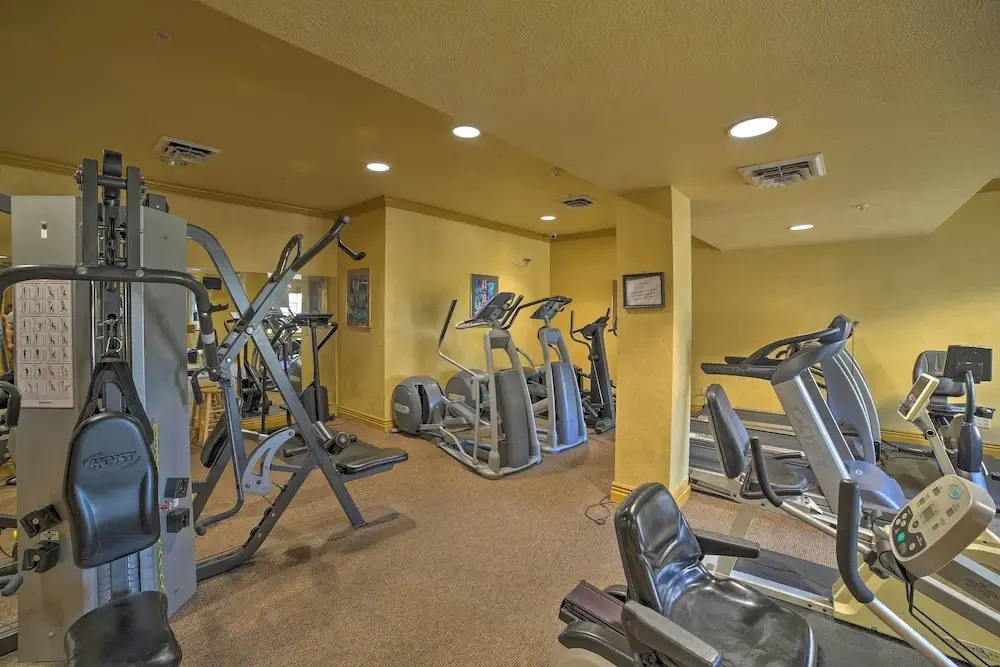 Branson Getaway w/ Balcony & Resort Amenities!