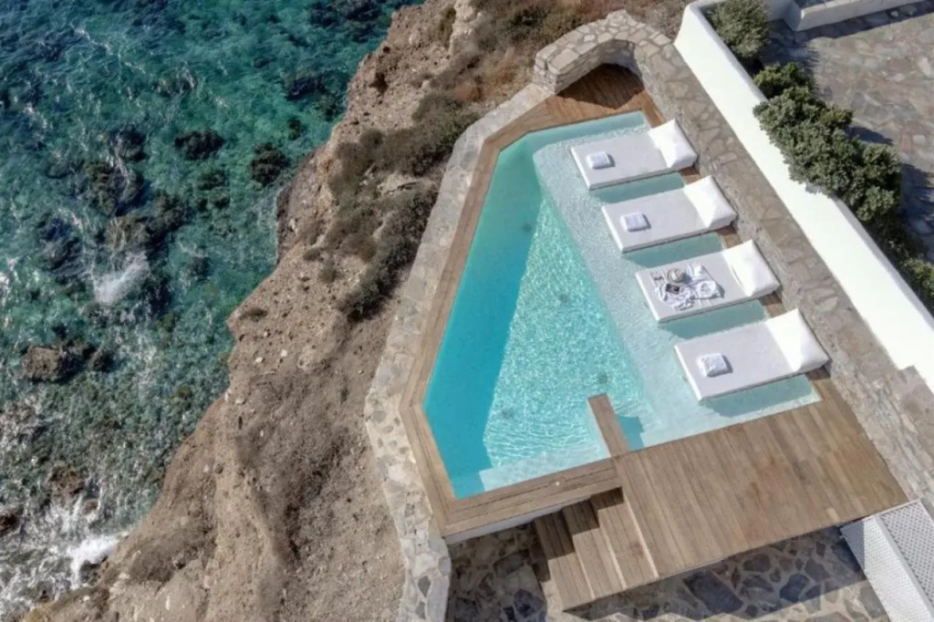 Iliada Suites