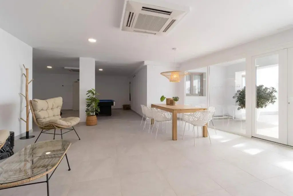 Bayview Hills, luxury 2 bedroom apartment