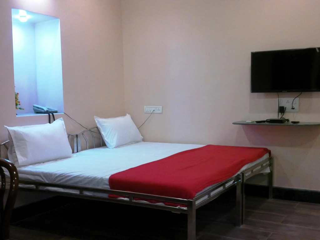Hotel Blue Bird Colaba