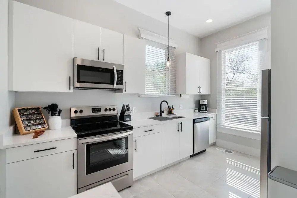 3 Separate Homes Walkable to Soco