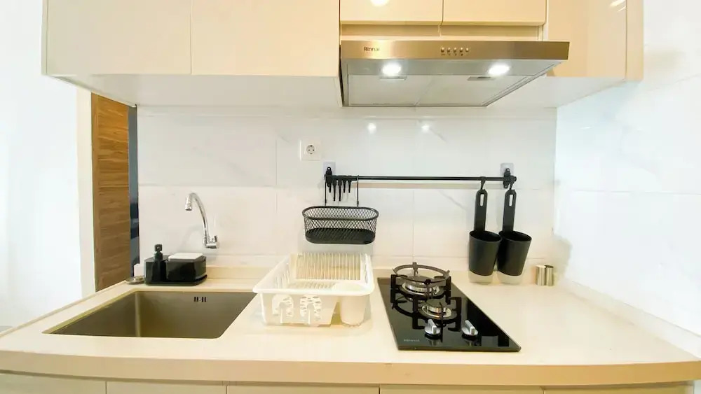 Luxury 2Br With Working Room At Sky House Bsd Apartment