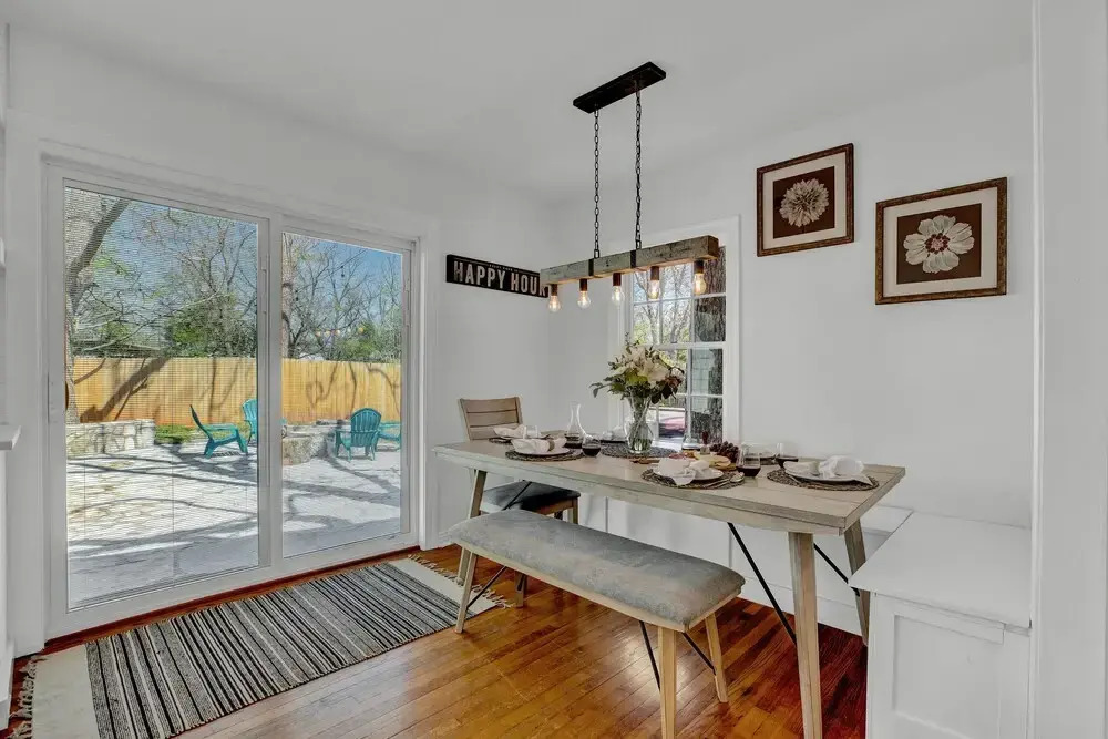 Stunning Luxury Rental Near Main W/hot-tub&firepit