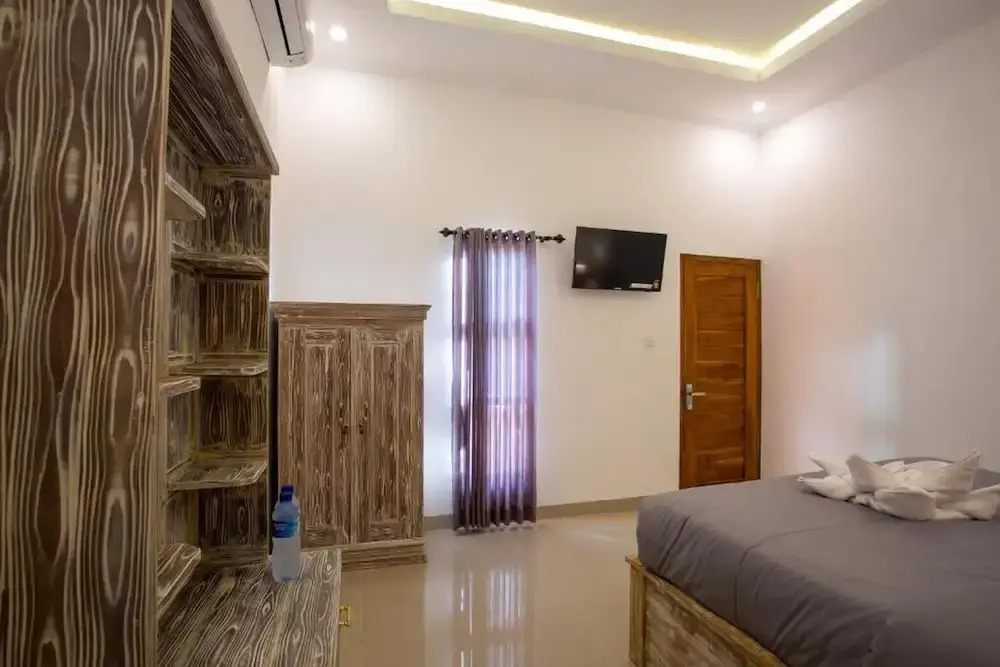 Seven Angels Villa and Hostel
