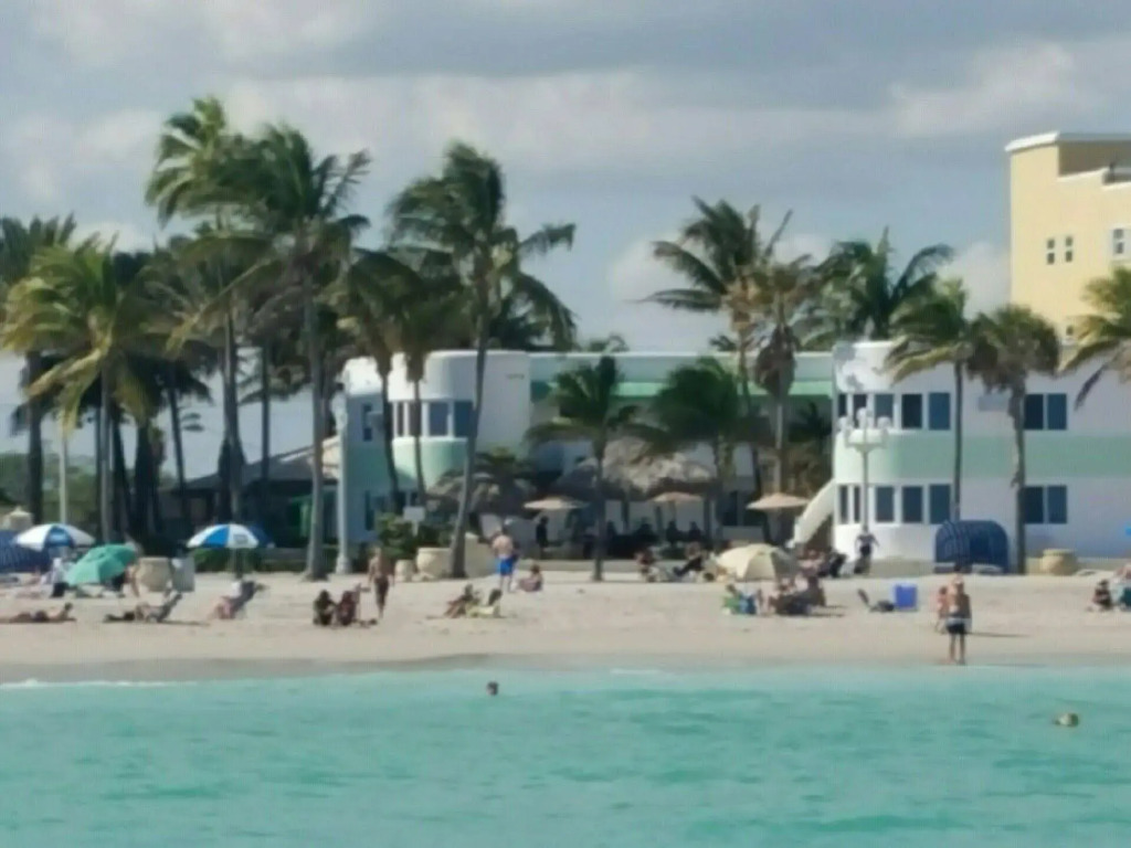 Walkabout Beach Resort
