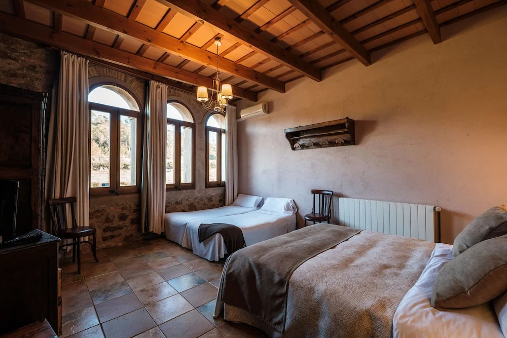 Apartamentos Rurales Els Masos den Coll