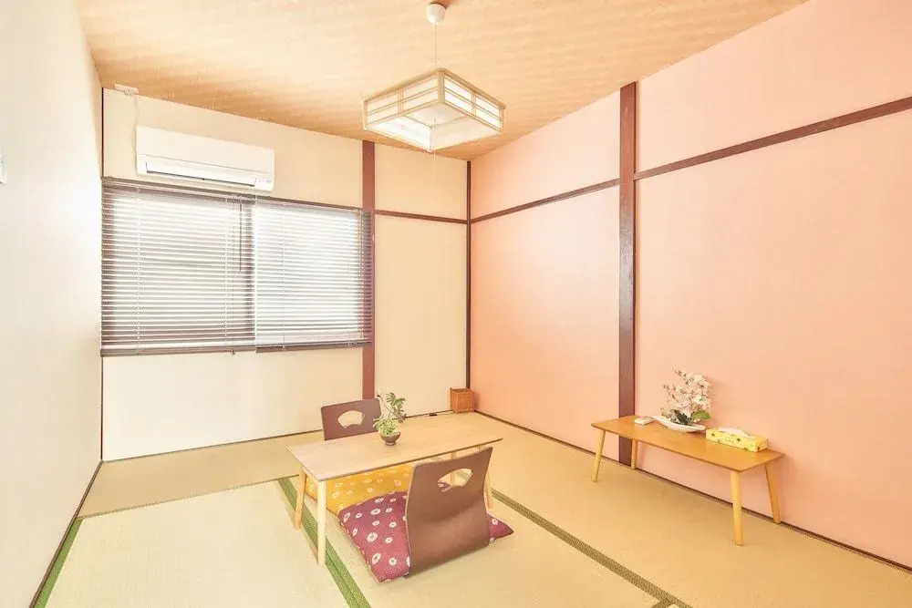 Sakuragawa no midoribashi Japan Villa/Osaka castle