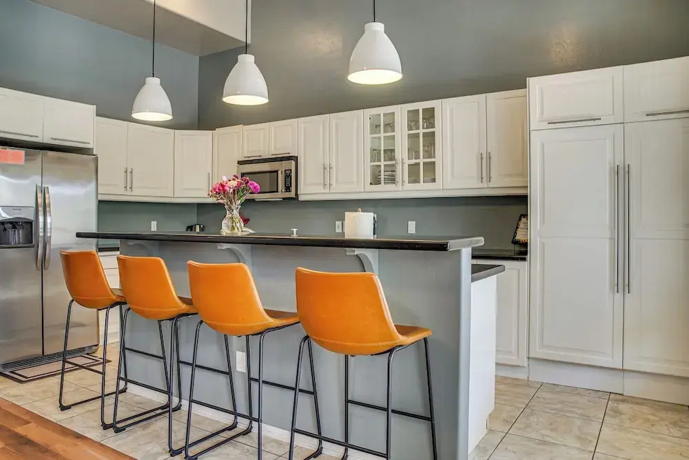 Pet-friendly Snowbird Haven w/ Pool in Gold Canyon