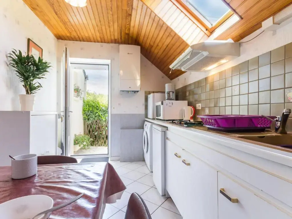 Location saisonnière: Gîte cosy avec jardin clos, proche plages et parc de Brière, wifi inclus! - FR-1-306-892