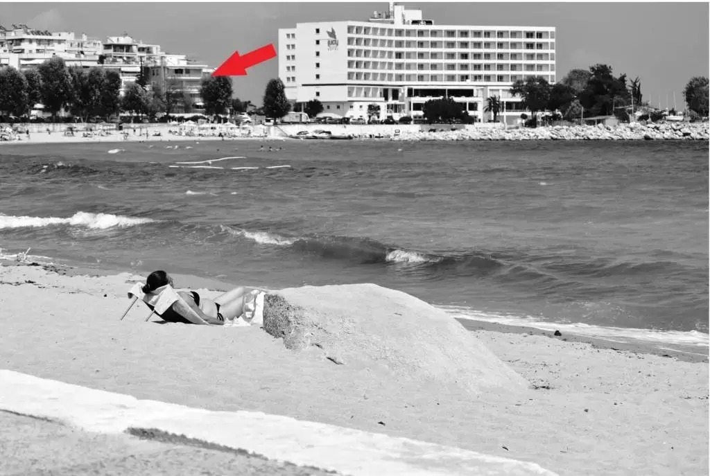 Beach Side Apart I