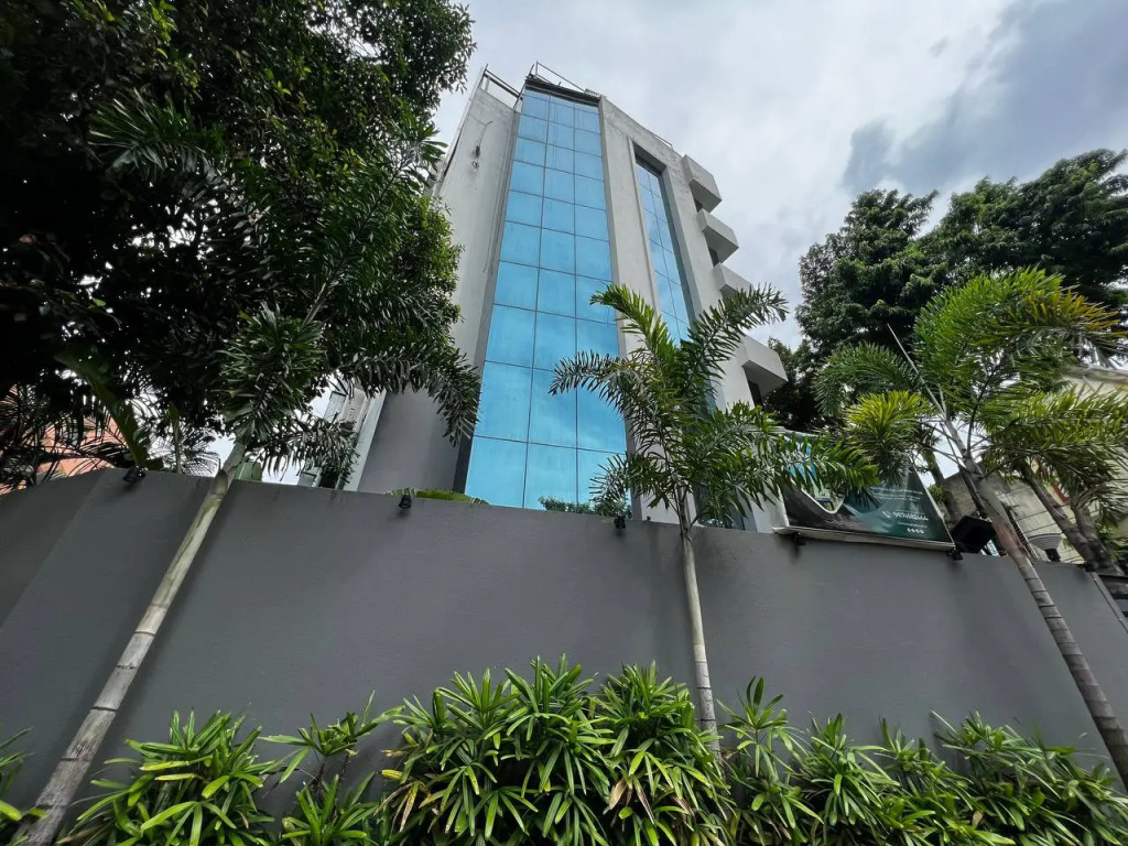Hotel Mayfair Tower