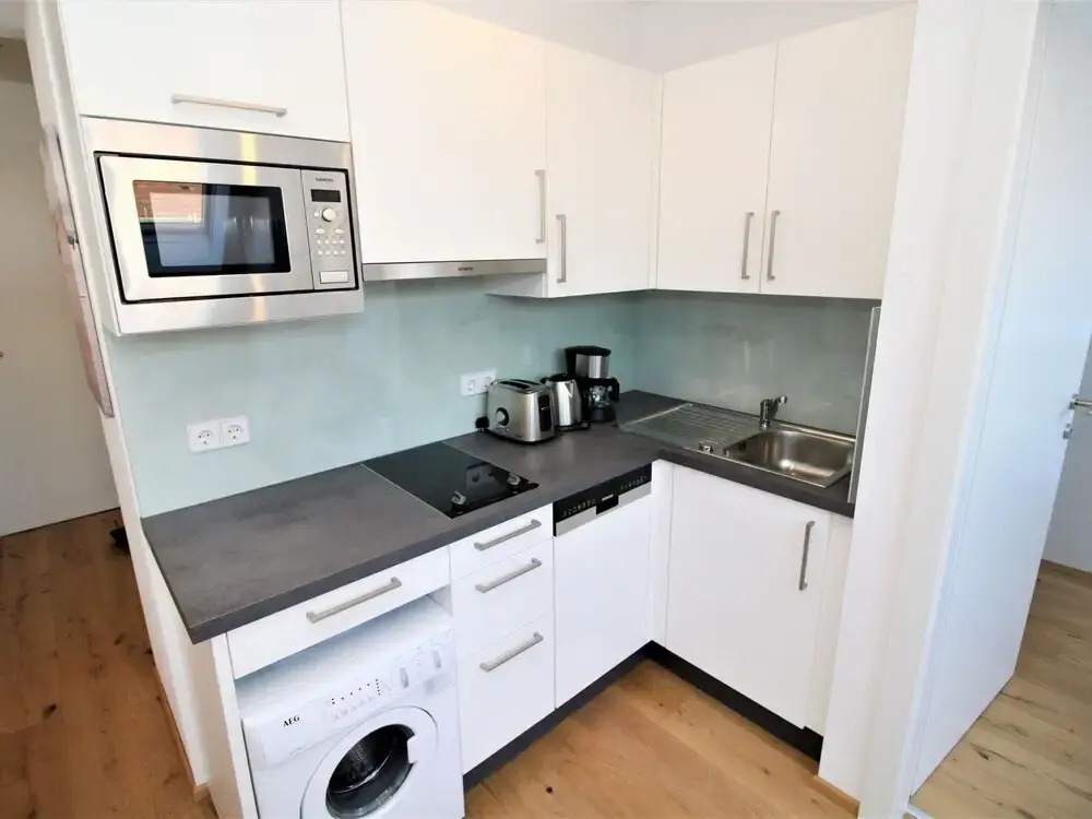 Enjoy Wien in Wien With 1 Bedrooms and 1 5 Bathrooms
