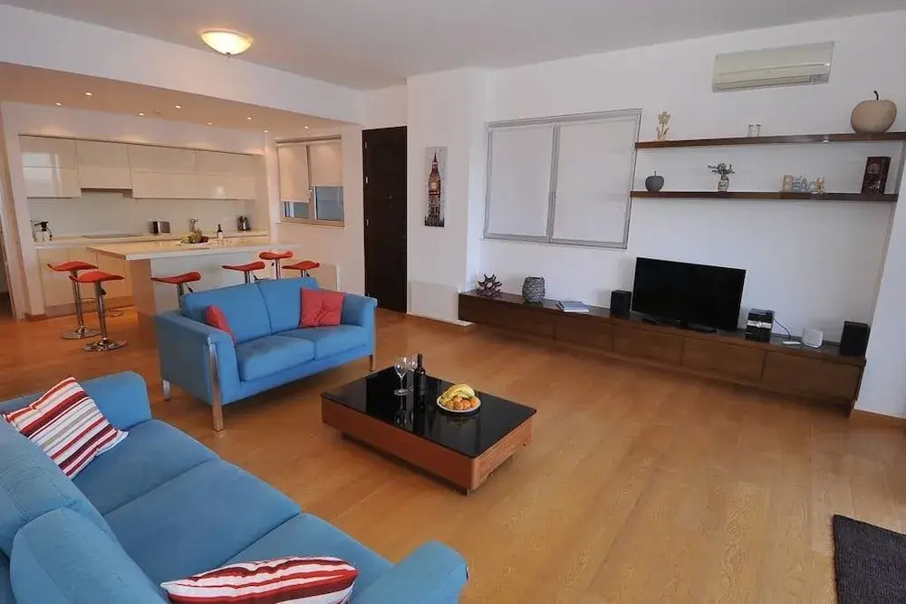 Theseus Beach Apartment