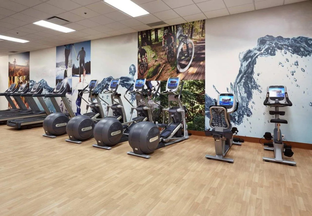 DoubleTree by Hilton West Edmonton