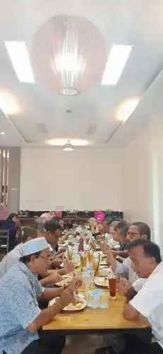 Amoda Hotel & Cafe