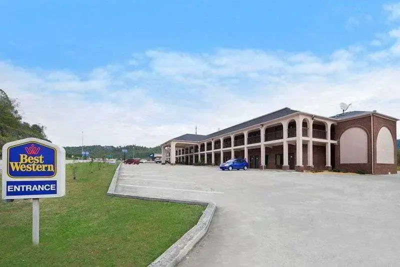 Manchester Heritage Inn & Suites