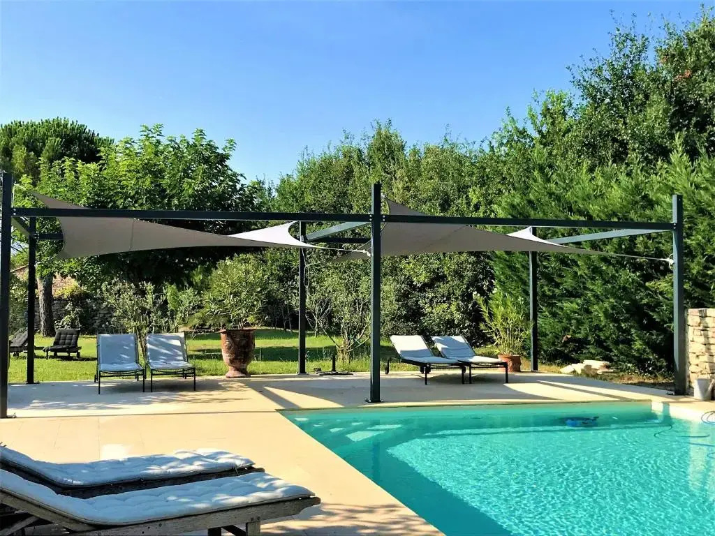 Mas Oréa côté piscine