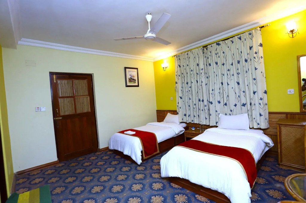Safari Adventure Lodge