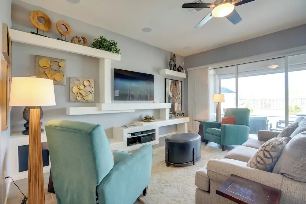6 Mi to Luke Afb: Oasis w/ Private Pool