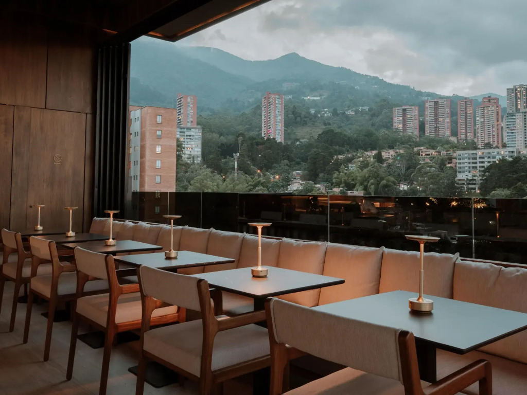 Binn Hotel