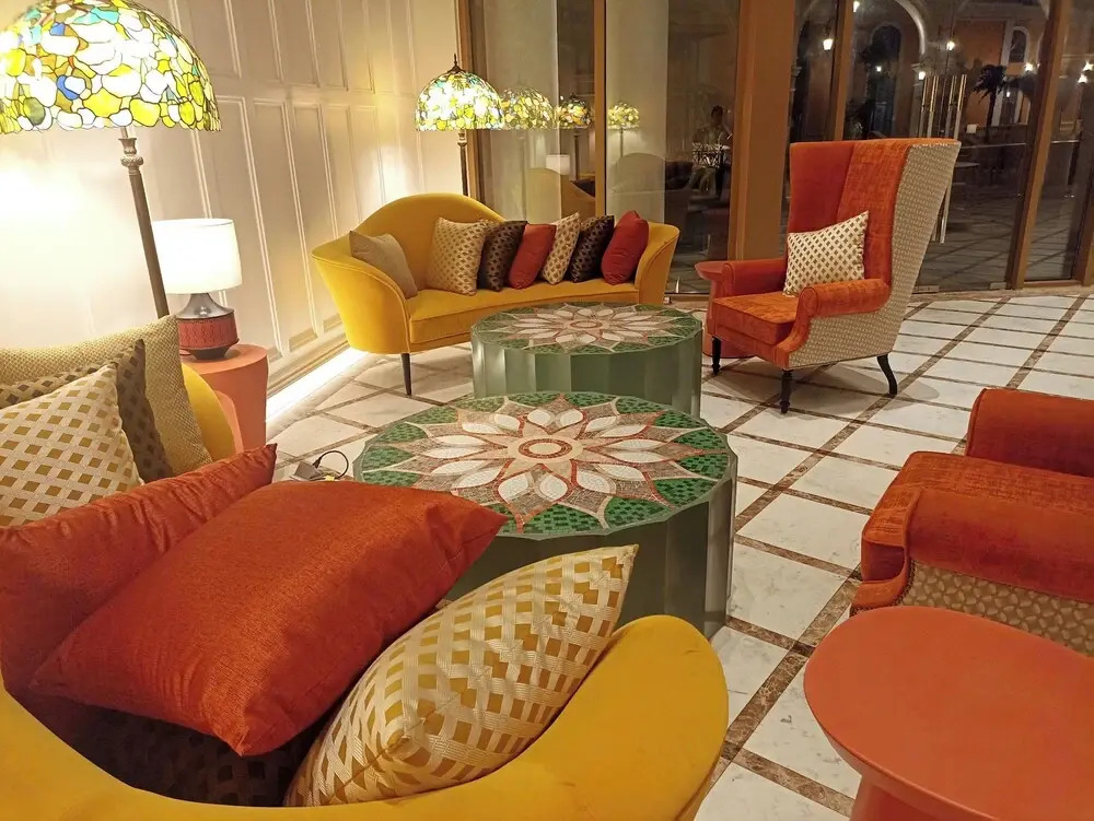 2 Bedrooms Apartment In Sunset Town