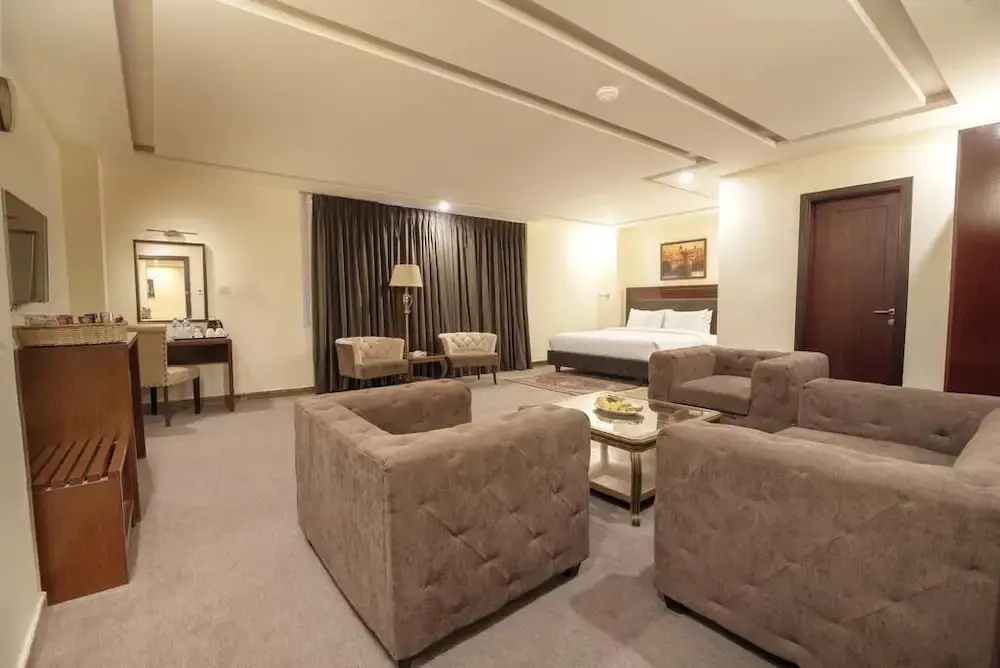 Hotel One Naran