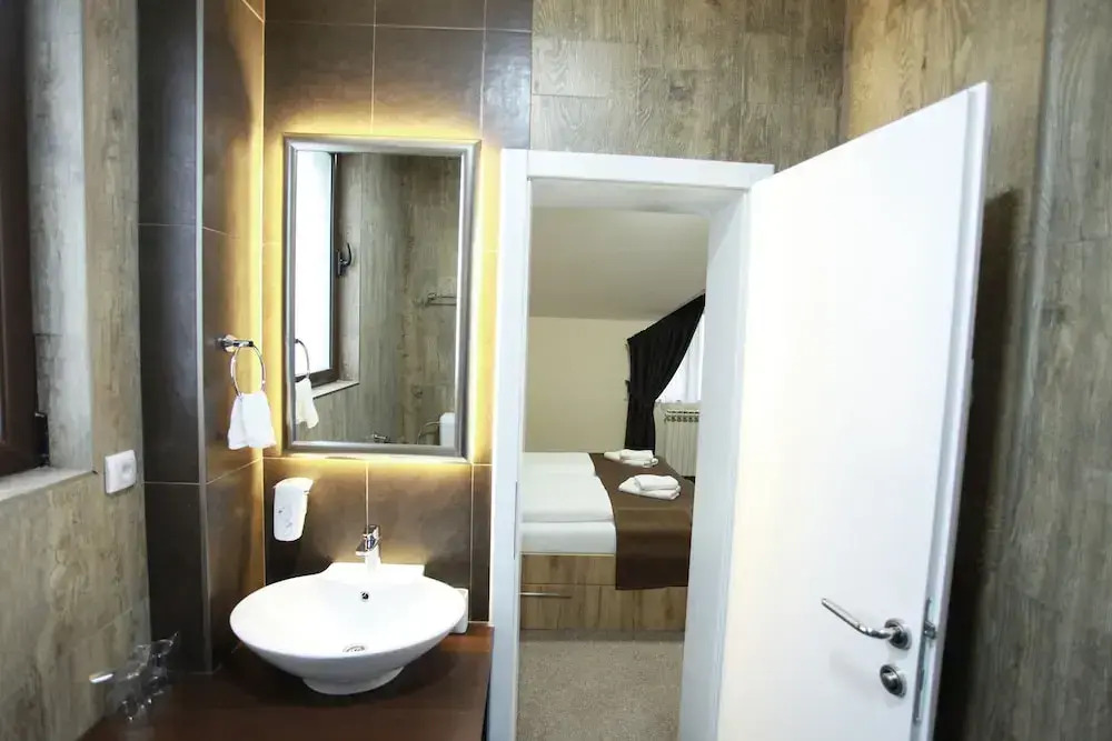 Provence rooms