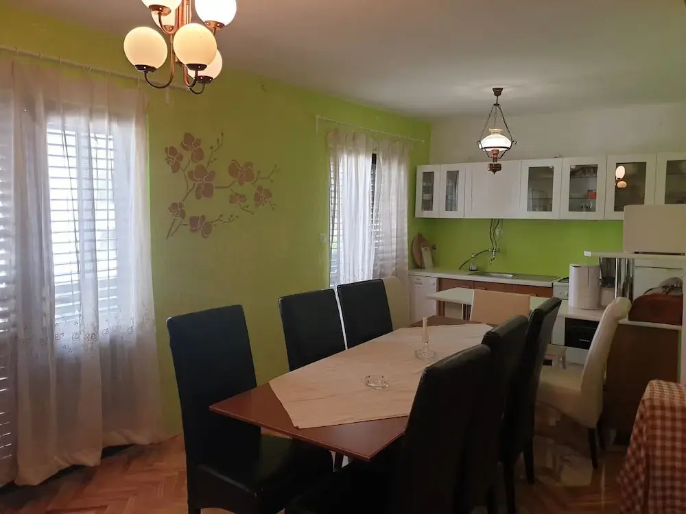 Apartment and Room Marica