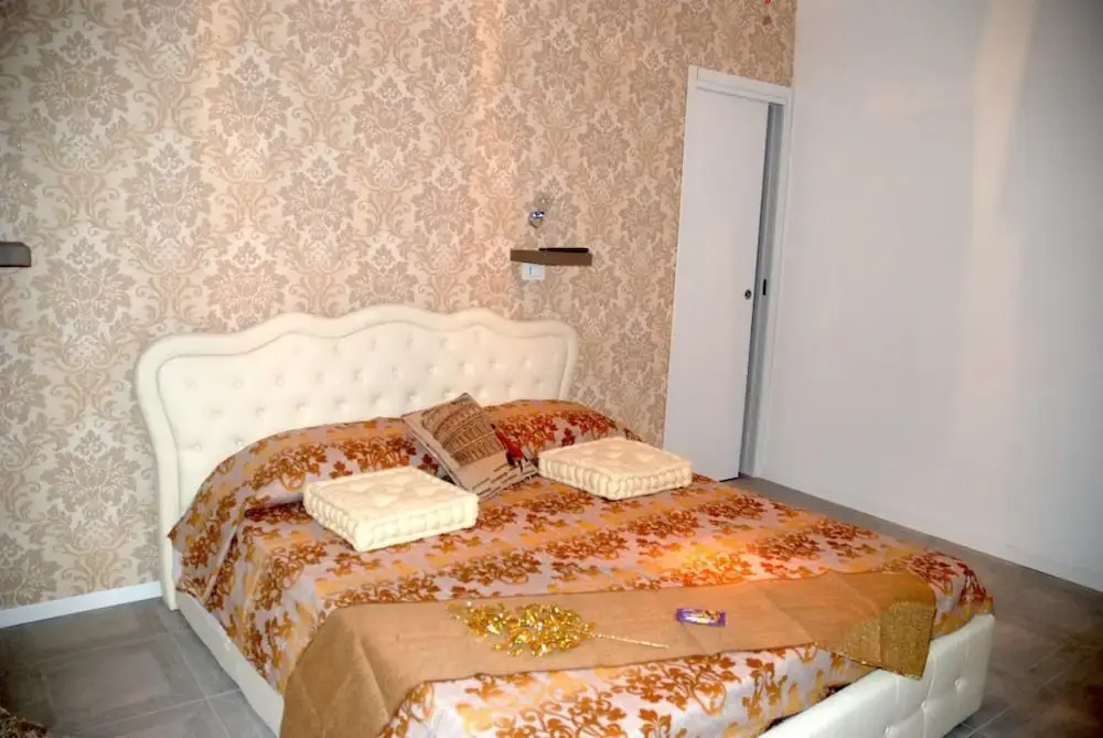 LUXOR ECO ROMA CASA E APPARTAMENTO PER VACANZE IN CENTRO Piazza Bologna, Colosseo, Piazza di Spagna, Vaticano, San Pietro, Sapienza, Fontana di Trevi, Piazza Navona, Trastevere, Tiburtina, Termini, Aeroporto