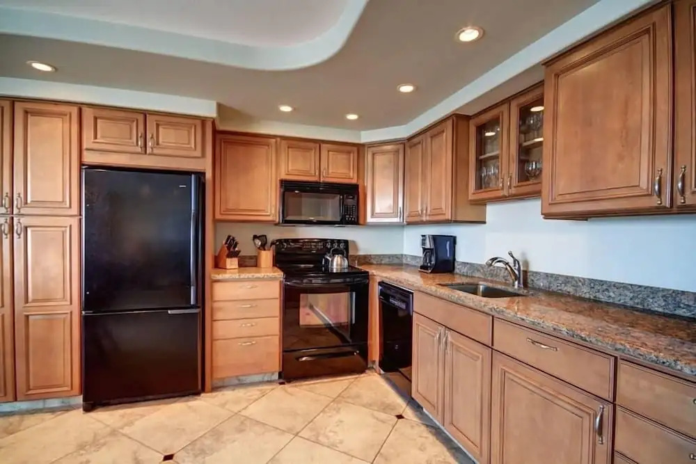 Kihei Beach, #506^ 1 Bedroom Condo by RedAwning