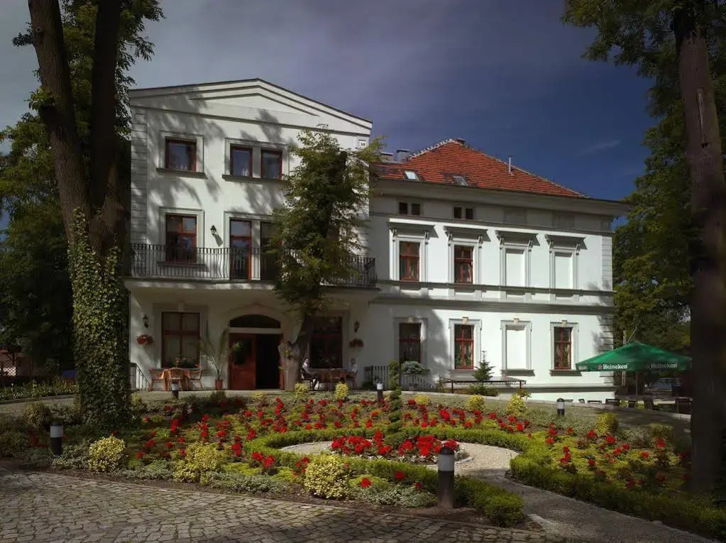 Hotel Bugatti