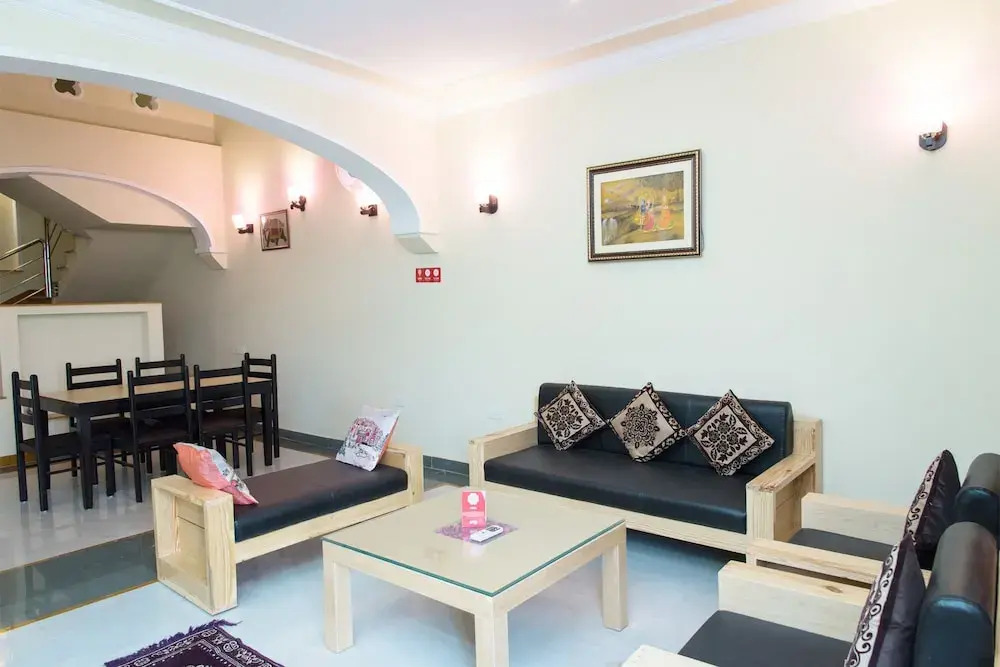OYO Home 11064 Spacious 3BHK