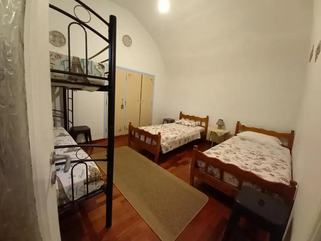 Effis apartment KAMARA curved house