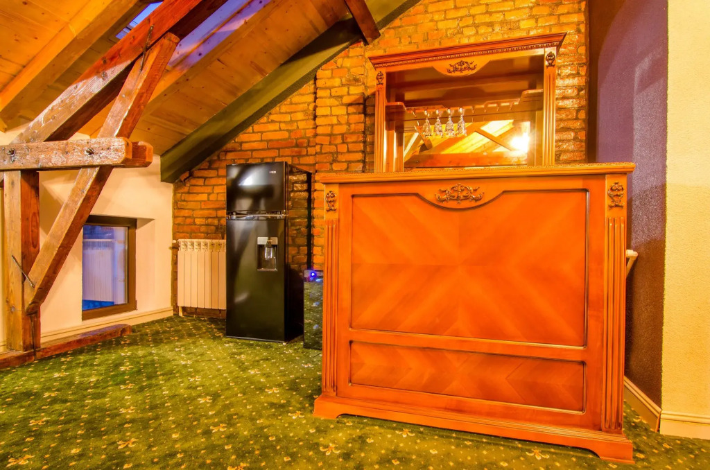 JMR Royal -Luxury Rooms & Private Sauna