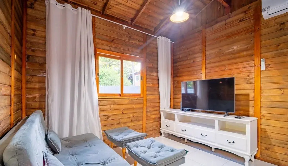 Wooden Retreat Near Lagoa da Conceicao Knu0170