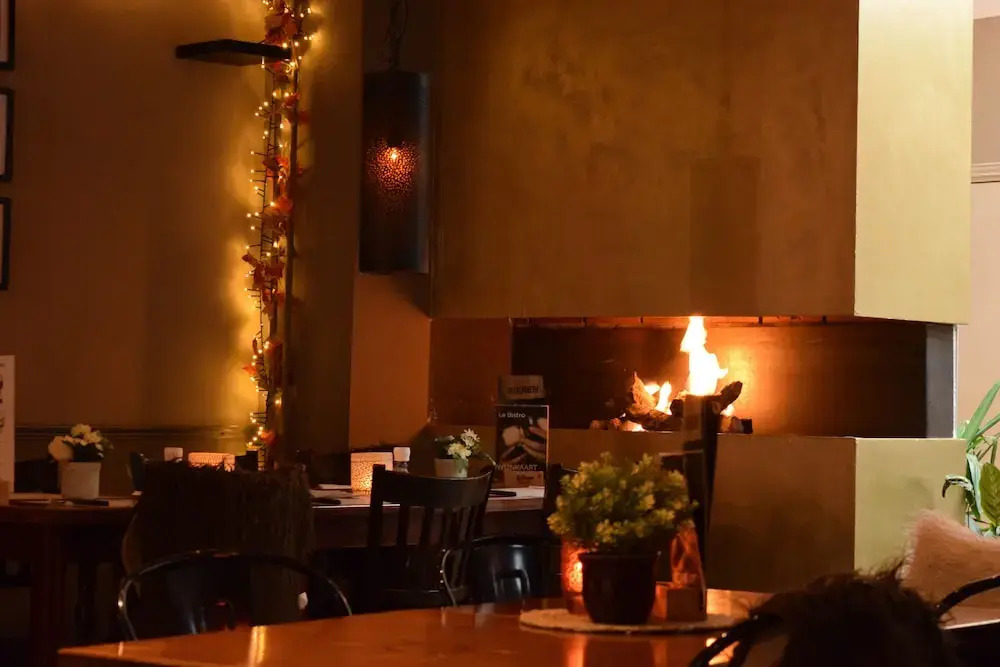 Le Bistro