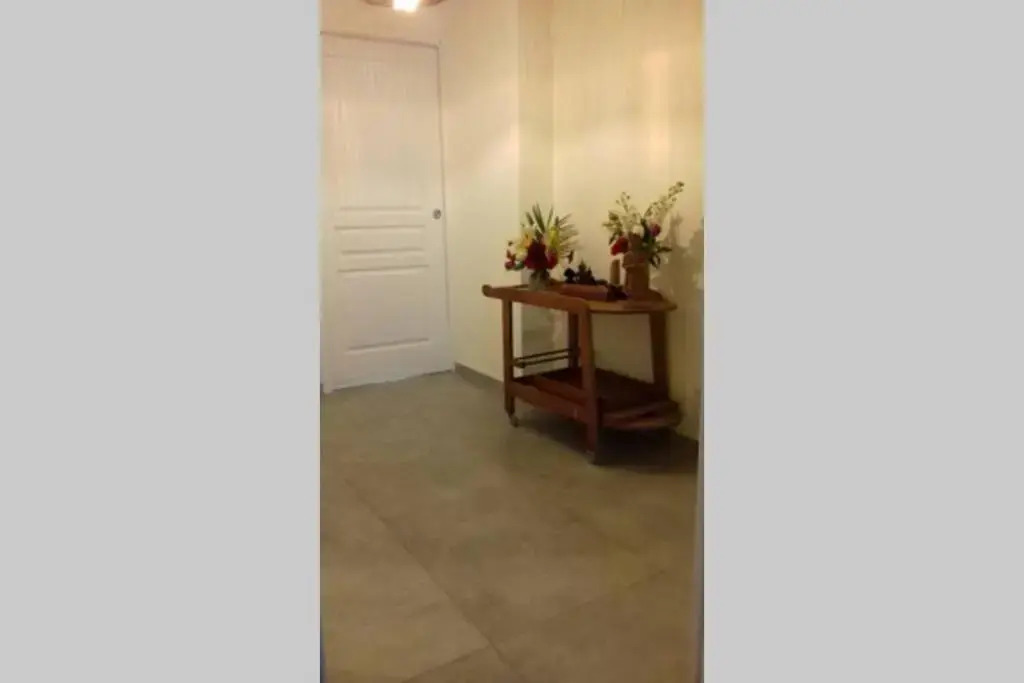 Port Vauban appartement F3 refait à neuf
