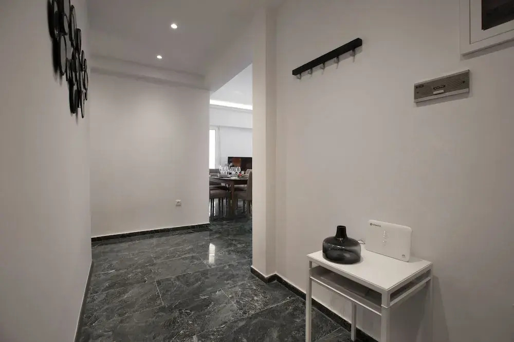 Roomy & Comfortable Apt Near Acropolis by GHH