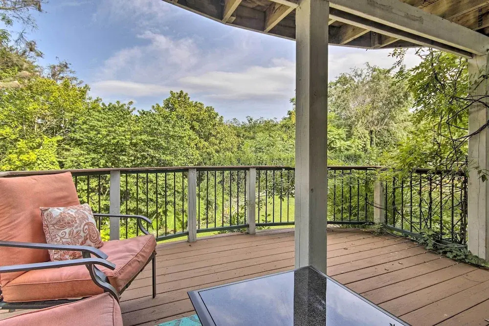 Harpers Ferry Apartment w/ Private Pool & Hot Tub!