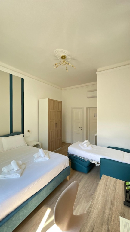 Vaticano Venticinque Guest House by Ghor