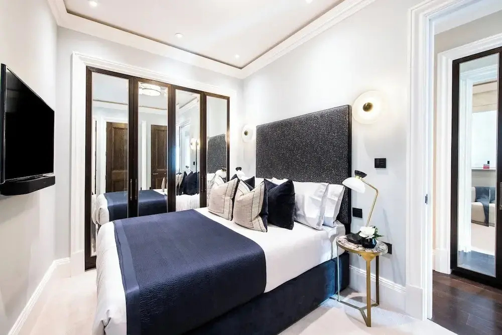 2 Bedroom Flat With Balcony