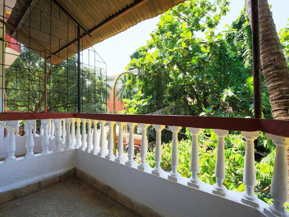 OYO 18855 Hotel Pete's Hideaway